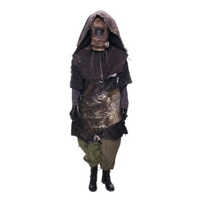 Lot #280: Head Stalker Costume with Helmet ### FEAR THE WALKING DEAD (2015-2023)