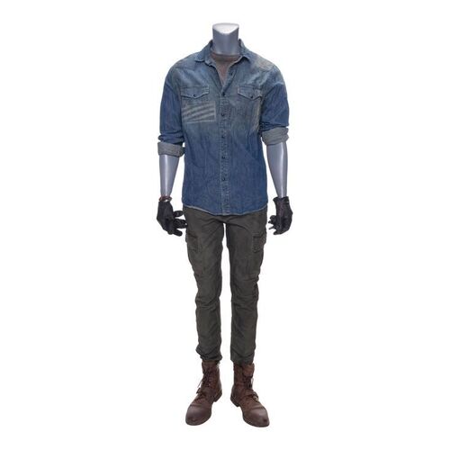 Lot #291: Wes' (Colby Hollman) "Divine Providence" Episode Costume ### FEAR THE WALKING DEAD (2015-2023)
