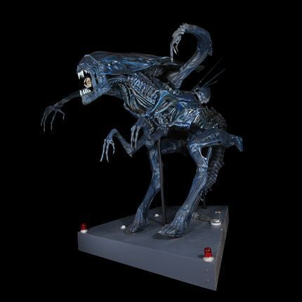 17. Full-size Promotional Xenomorph Queen ### ALIENS (1986)