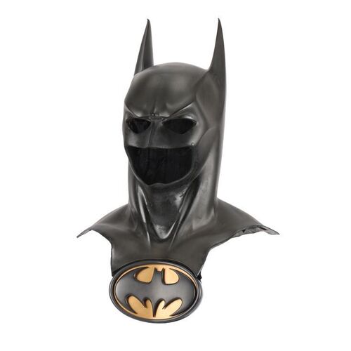 41. Batman's (Val Kilmer) Batsuit Cowl & Hero Chest Emblem ### BATMAN FOREVER (1995)