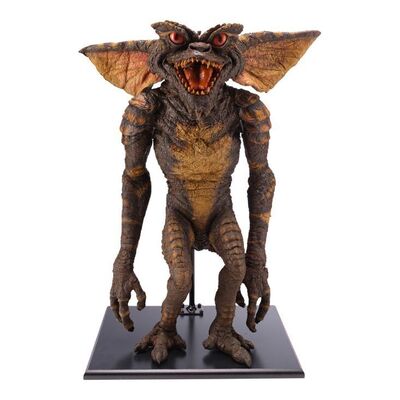 118. Gremlin Puppet ### GREMLINS (1984)