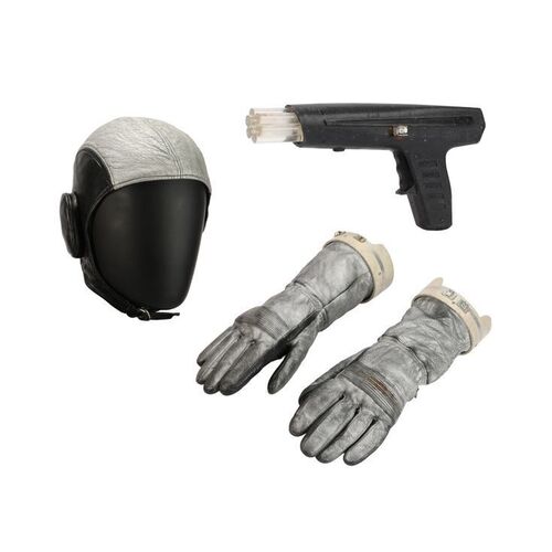 230. Drax Henchman Blaster with Marine Spacesuit Gloves & Cap ### JAMES BOND: MOONRAKER (1979)