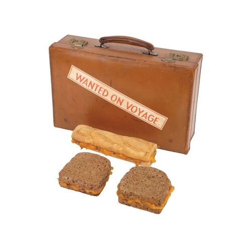 305. Suitcase, Baguette and Sandwiches ### PADDINGTON 2 (2017)