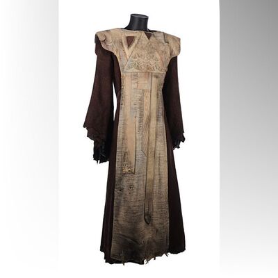 351. Spock's (Leonard Nimoy) Screen-Matched Vulcan Kolinahr Tabard with Replica Robe ### STAR TREK: THE MOTION PICTURE (1979)