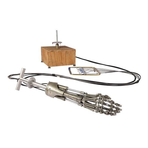 398. SFX Cable-controlled Endoskeleton Right Arm ### TERMINATOR 2: JUDGMENT DAY (1991)