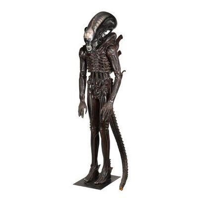 844. Life-size Hollywood Collectibles Group Xenomorph Statue ### ALIEN (1979)