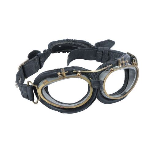 886. Passepartout's (Jackie Chan) Goggles ### AROUND THE WORLD IN 80 DAYS (2004)