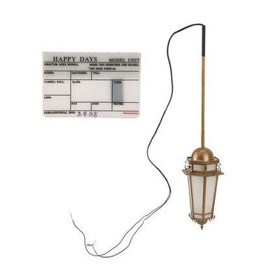 1238. Grand Staircase Lamp Model Miniature and Clapperboard Slate ### HARRY POTTER AND THE PHILOSOPHER'S STONE (2001)/HARRY POTTER AND THE GOBLET OF FIRE (2005)