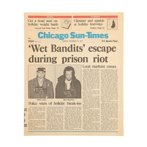 1258. "Wet Bandits Escape" Newspaper ### HOME ALONE 2: LOST IN NEW YORK (1992)