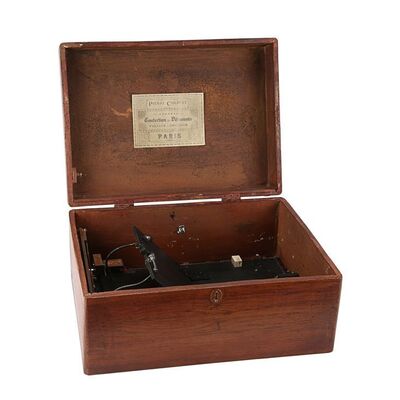 1268. Georges Melies' (Ben Kingsley) Screen-Matched SFX Box of Memories ### HUGO (2011)