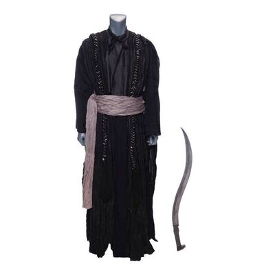 1509. Dr. Terrence Bay's (Erick Avari) Stunt Sword and Ardeth Bay's (Oded Fehr) Black Robe Costume ### THE MUMMY (1999)