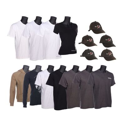 1553. Collection of Crew Tops and Caps ### PIRATES OF THE CARIBBEAN: THE CURSE OF THE BLACK PEARL (2003)