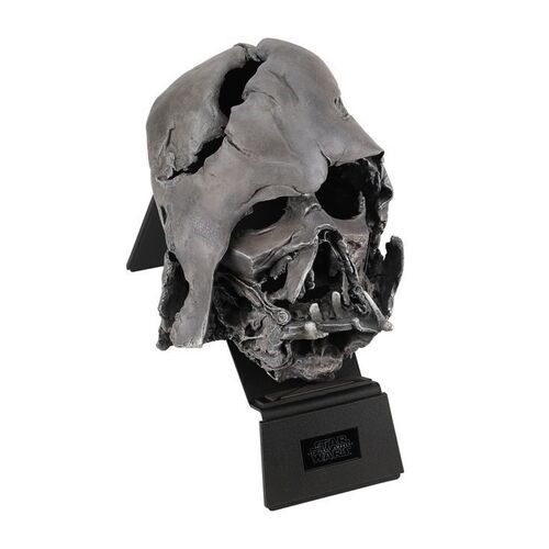 1717. Propshop Melted Darth Vader Helmet Replica ### STAR WARS: THE FORCE AWAKENS (2015)