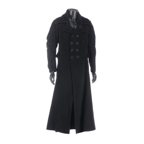 1750. James Keziah Delaney's (Tom Hardy) Black Coat ### TABOO (T.V. SERIES, 2017)