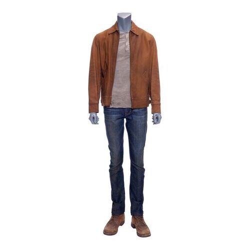1789. Cade Yeager's (Mark Wahlberg) Costume ### TRANSFORMERS: AGE OF EXTINCTION (2014)