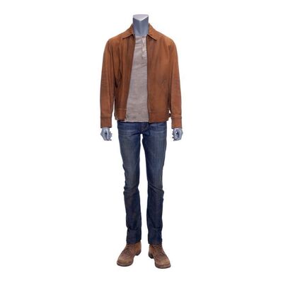 1789. Cade Yeager's (Mark Wahlberg) Costume ### TRANSFORMERS: AGE OF EXTINCTION (2014)