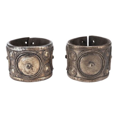 1792. Pair of Paris' (Orlando Bloom) Bracelets ### TROY (2004)