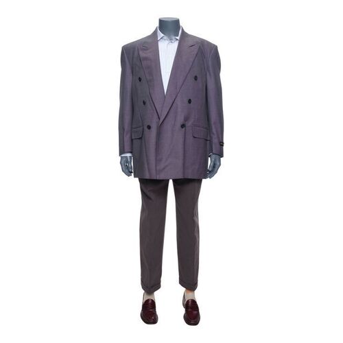 Lot #40: Donnie Azoff's Back-up Business Costume ### WOLF OF WALL STREET, THE (2013)