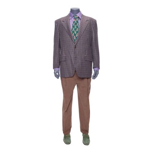 Lot #79: Donnie Azoff's (Hill) Vegas Hotel Suite Suit ### WOLF OF WALL STREET, THE (2013)