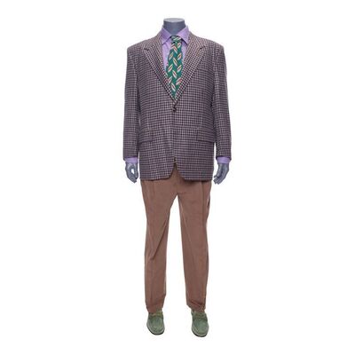 Lot #79: Donnie Azoff's (Hill) Vegas Hotel Suite Suit ### WOLF OF WALL STREET, THE (2013)