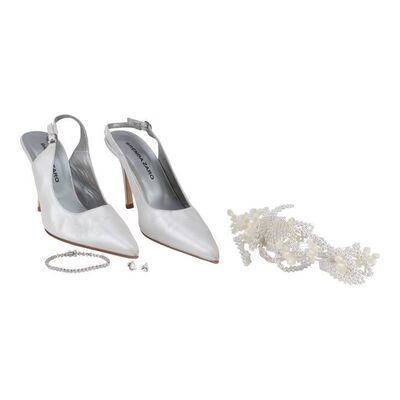 Lot #86: Naomi LaPaglia's (Robbie) Accessories ### WOLF OF WALL STREET, THE (2013)