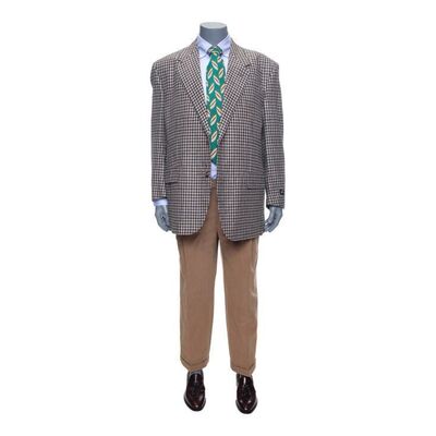 Lot #90: Donnie Azoff's Back-up Vegas Hotel Suite Suit ### WOLF OF WALL STREET, THE (2013)