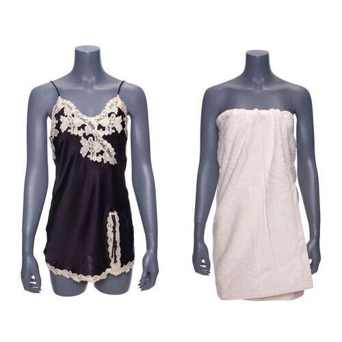 Lot #100: A Pair of Naomi LaPaglia's (Robbie) Costumes ### WOLF OF WALL STREET, THE (2013)
