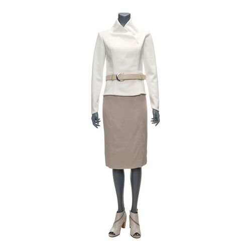 54. Luv's (Sylvia Hoeks) White Jacket Costume ### BLADE RUNNER 2049 (2017)