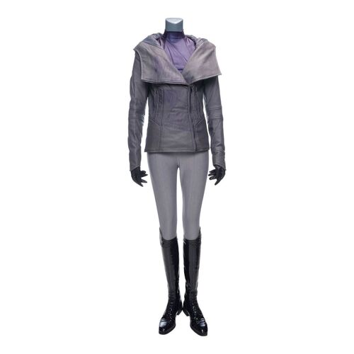 137. Luv's (Sylvia Hoeks) Gray Costume ### BLADE RUNNER 2049 (2017)