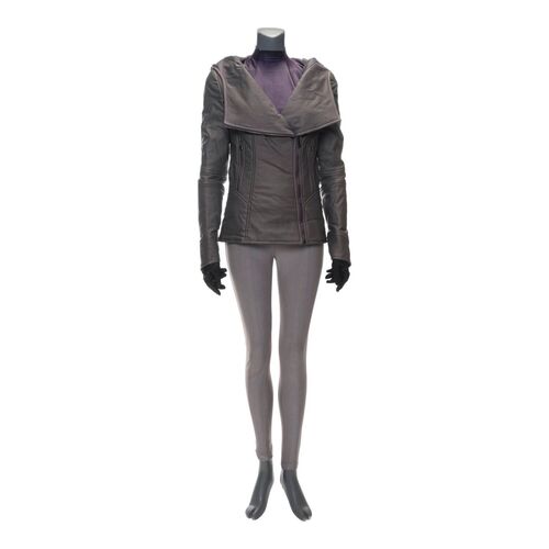 138. Luv's Stunt Gray Jacket Costume ### BLADE RUNNER 2049 (2017)
