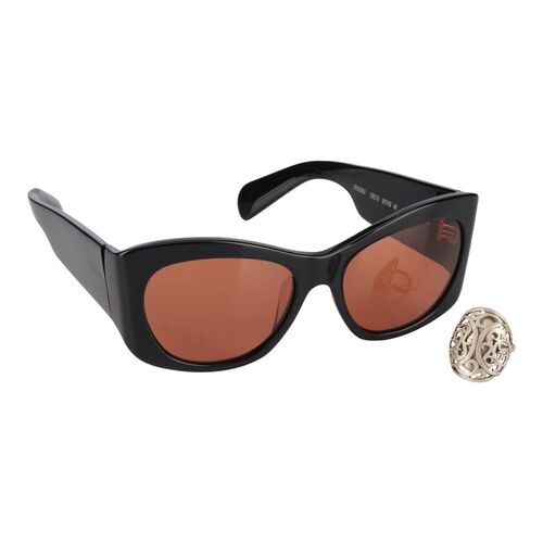 142. Freysa's (Hiam Abbass) Sunglasses and Ring ### BLADE RUNNER 2049 (2017)