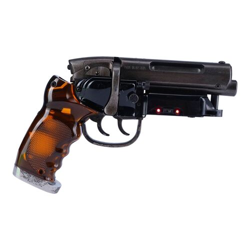 146. Rick Deckard's (Harrison Ford) Photo-matched Hero Light-Up LAPD 2019 PKD Detective Special Blaster ### BLADE RUNNER 2049 (2017)
