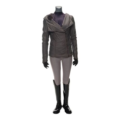 147. Luv's (Sylvia Hoeks) Distressed Gray Costume with Matched Jacket for Water Scenes ### BLADE RUNNER 2049 (2017)
