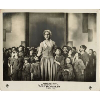 280. Vintage Original British 8" x 10" B&W Single-Weight Silver Gelatin Glossy Photograph (8" x 9.5"); Fine+ ### METROPOLIS (1927)