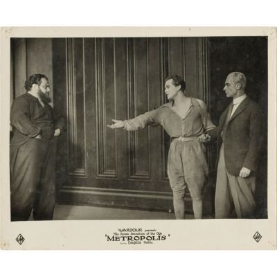 281. Vintage Original British 8" x 10" B&W Single-Weight Silver Gelatin Glossy Photograph (8" x 9.5"); Fine+ ### METROPOLIS (1927)