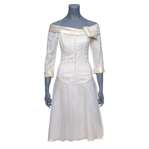 101. Kim's (Winona Ryder) Dress ### EDWARD SCISSORHANDS (1990)
