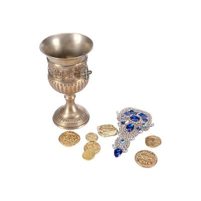 161. Collection of One-Eyed Willy's Treasure ### THE GOONIES (1985)
