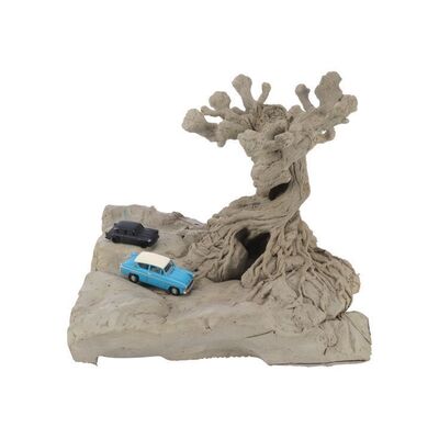 174. Whomping Willow Maquette with Two Flying Weasley Car Maquettes ### HARRY POTTER AND THE CHAMBER OF SECRETS (2002)
