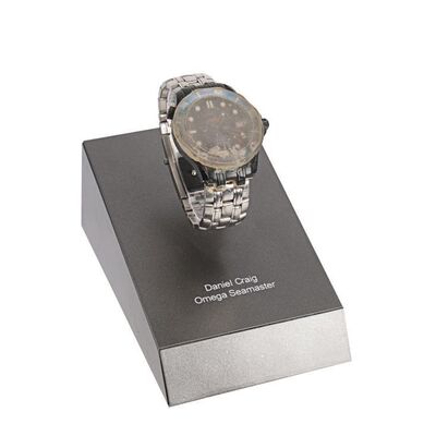 195. James Bond's (Daniel Craig) Stunt Omega Seamaster Watch ### JAMES BOND: CASINO ROYALE (2006)