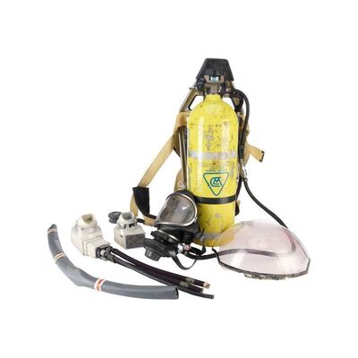 464. Self-Contained Breathing Apparatus with Experimental Fluid-Breathing "Deep Suit" and Benthic Explorer Crane Model Miniature Components ### THE ABYSS (1989)