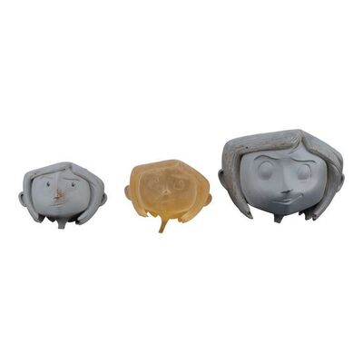 593. Set of Three Coraline Jones (Dakota Fanning) Puppet Head Castings ### CORALINE (2009)
