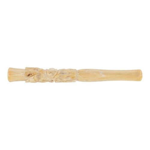 617. Calvin Candie's (Leonardo DiCaprio) Cigarette Holder ### DJANGO UNCHAINED (2012)