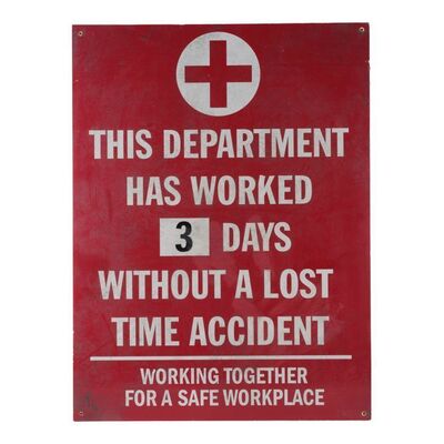 644. Empire State Building Mailroom "3 Days Without A Lost Time Accident" Sign ### ELF (2003)