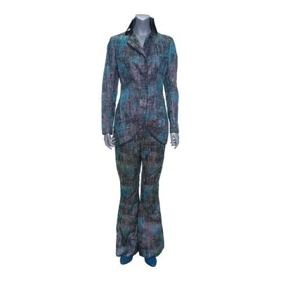 690. Chrisjen Avasarala's (Shohreh Aghdashloo) Screen-Matched Lovell City Officer's Club Costume ### THE EXPANSE (2015-2022)