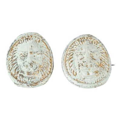 751. Commodus' (Joaquin Phoenix) Lion Head Cape Pins Display ### GLADIATOR (2000)