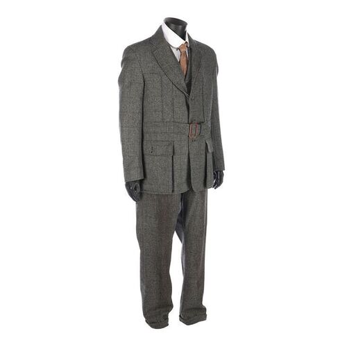 793. Dr. John Watson's (John C. Reilly) Costume ### HOLMES & WATSON (2018)