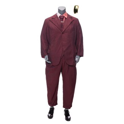 841. Killa's Distressed 3-Piece Suit with Gold Tooth ### JOHN WICK: CHAPTER 4 (2023)