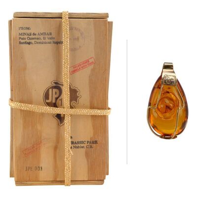 853. Amber Gold Collection Prototype Product JPE 3 ### JURASSIC PARK (1993)