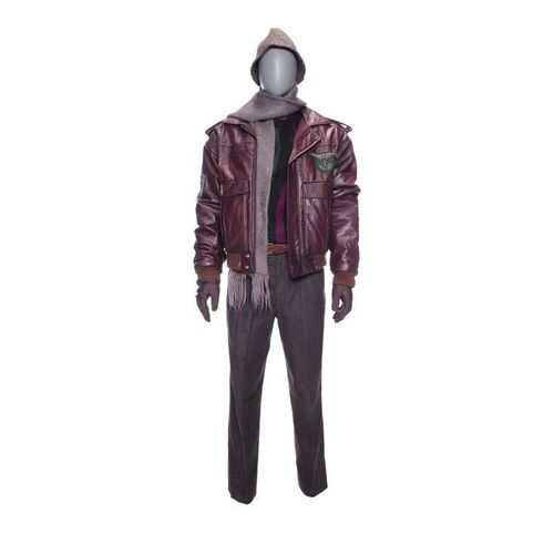 885. Mitch Henessey's (Samuel L. Jackson) Costume ### LONG KISS GOODNIGHT (1996)