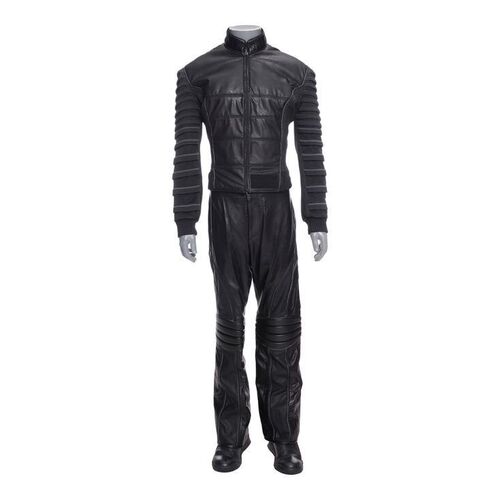 972. Gabriel Yulaw's (Jet Li) "The One" Costume ### THE ONE (2001)